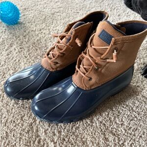 Sperry Tan and Navy Lace-Up Boots